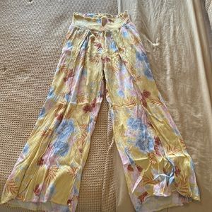 Billabong flowy pants